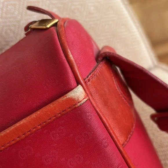 Gucci Red Shoulder Bag - Picture 8 of 13
